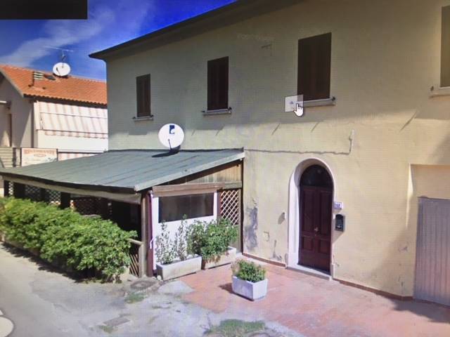 Ristorante / Pizzeria / Trattoria in vendita a Gavorrano, 6 locali, zona Zona: Bagno di Gavorrano, prezzo € 135.000 | CambioCasa.it