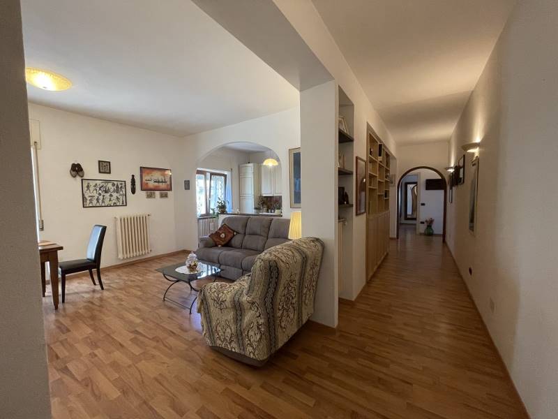 Appartamento in vendita a Massa Marittima, 5 locali, prezzo € 155.000 | PortaleAgenzieImmobiliari.it