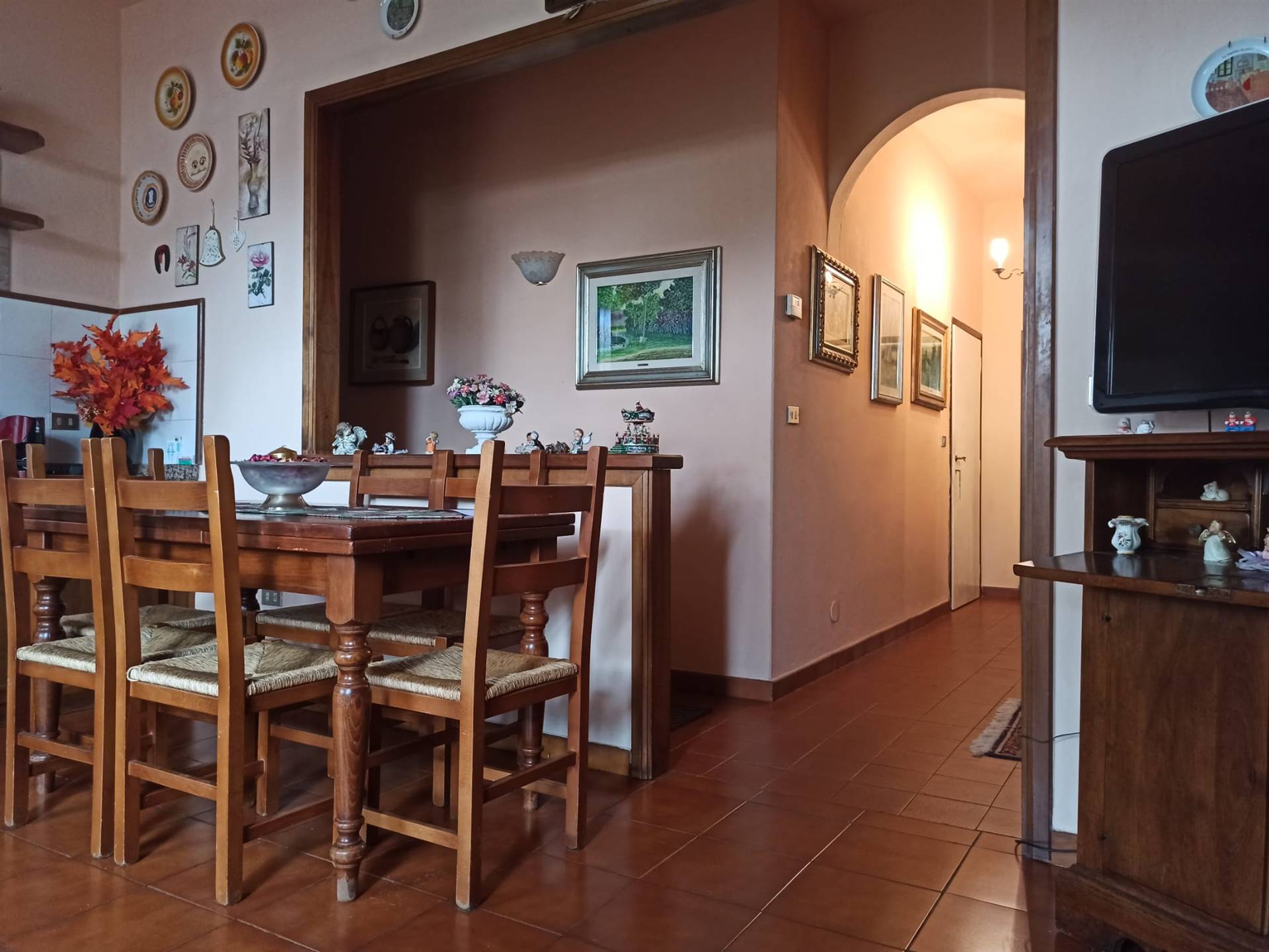 Appartamento in vendita a Calenzano, 5 locali, prezzo € 370.000 | PortaleAgenzieImmobiliari.it