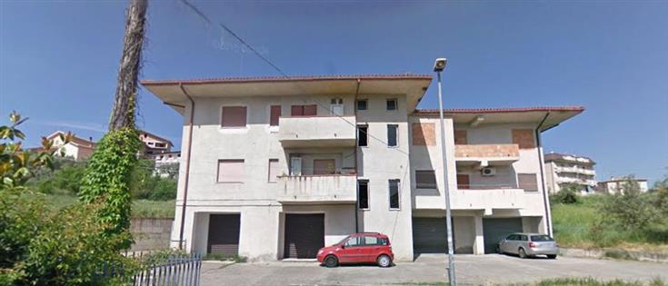 Negozio / Locale in affitto a Mendicino, 9999 locali, zona Zona: Tivolille, prezzo € 520 | CambioCasa.it