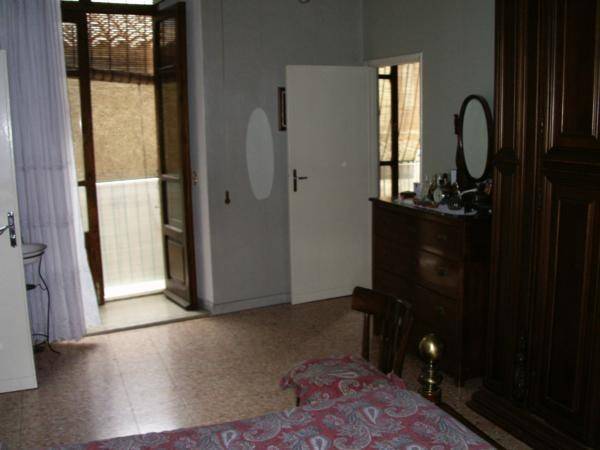 Appartamento in vendita a Cosenza, 6 locali, zona ro Storico, prezzo € 45.000 | PortaleAgenzieImmobiliari.it