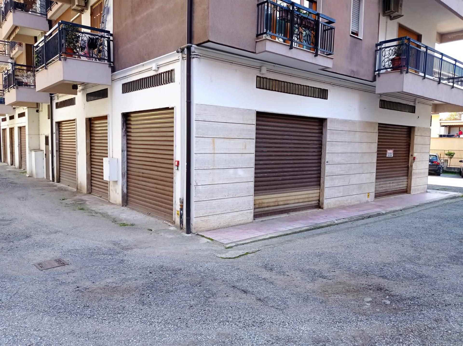 Box / Garage in vendita a Cosenza, 1 locali, zona Panebianco, prezzo € 27.000 | PortaleAgenzieImmobiliari.it
