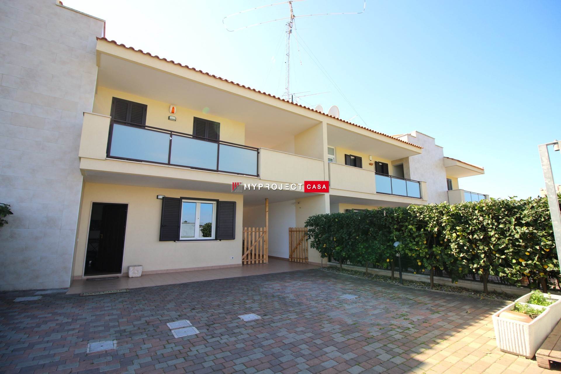 Villa in vendita a Taranto, 5 locali, zona o, prezzo € 255.000 | PortaleAgenzieImmobiliari.it
