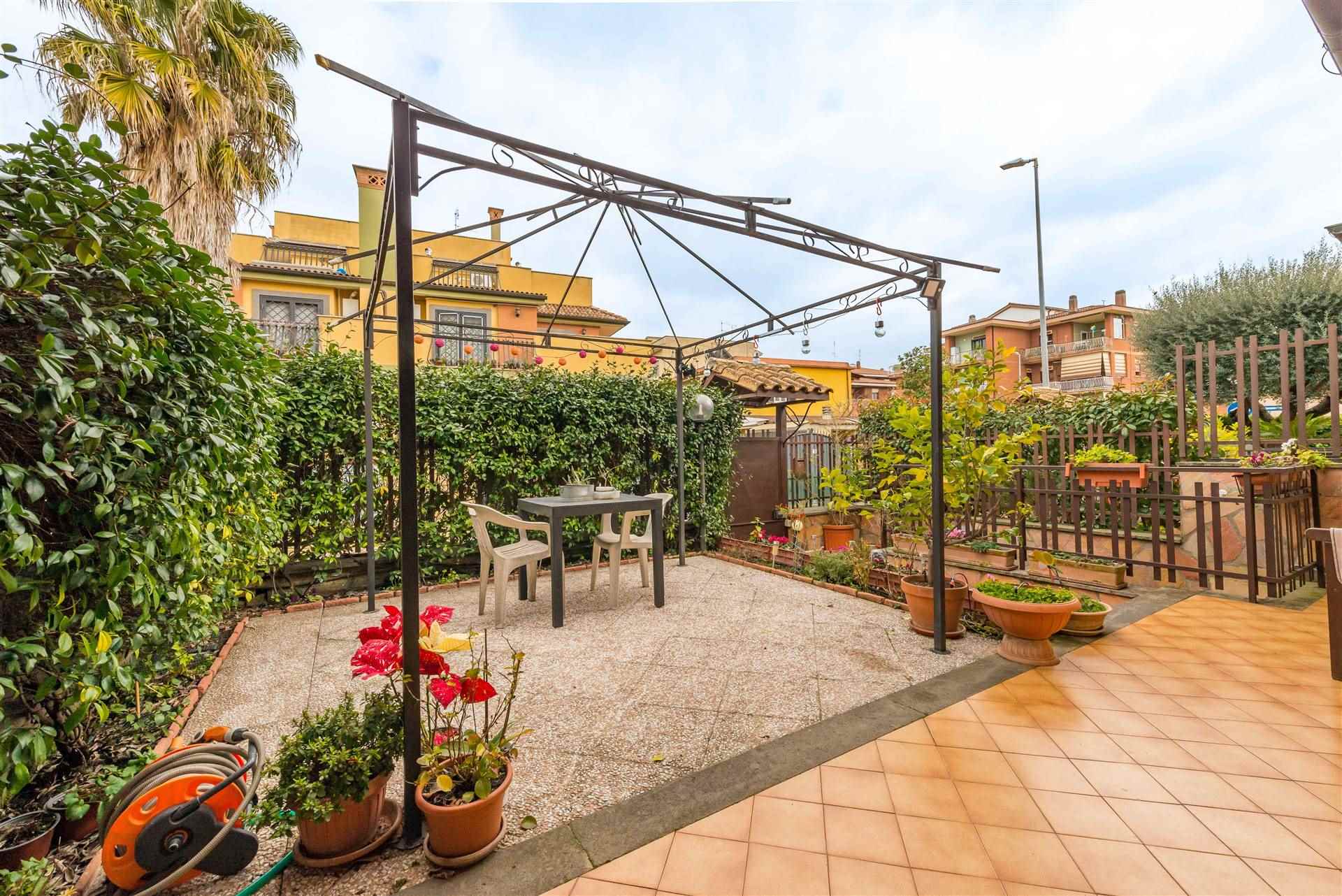 Villa a Schiera in vendita a Roma, 3 locali, zona Zona: 37 . Morena - Ciampino - Trigoria - Falcognana, prezzo € 285.000 | CambioCasa.it