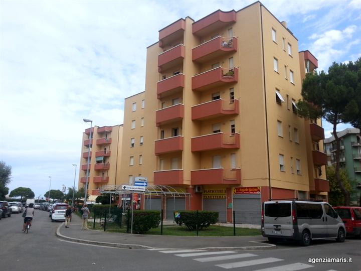 Negozio / Locale in affitto a Ravenna, 1 locali, zona Adriano, prezzo € 530 | PortaleAgenzieImmobiliari.it