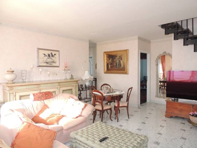Appartamento in vendita a Terni, 5 locali, prezzo € 140.000 | PortaleAgenzieImmobiliari.it
