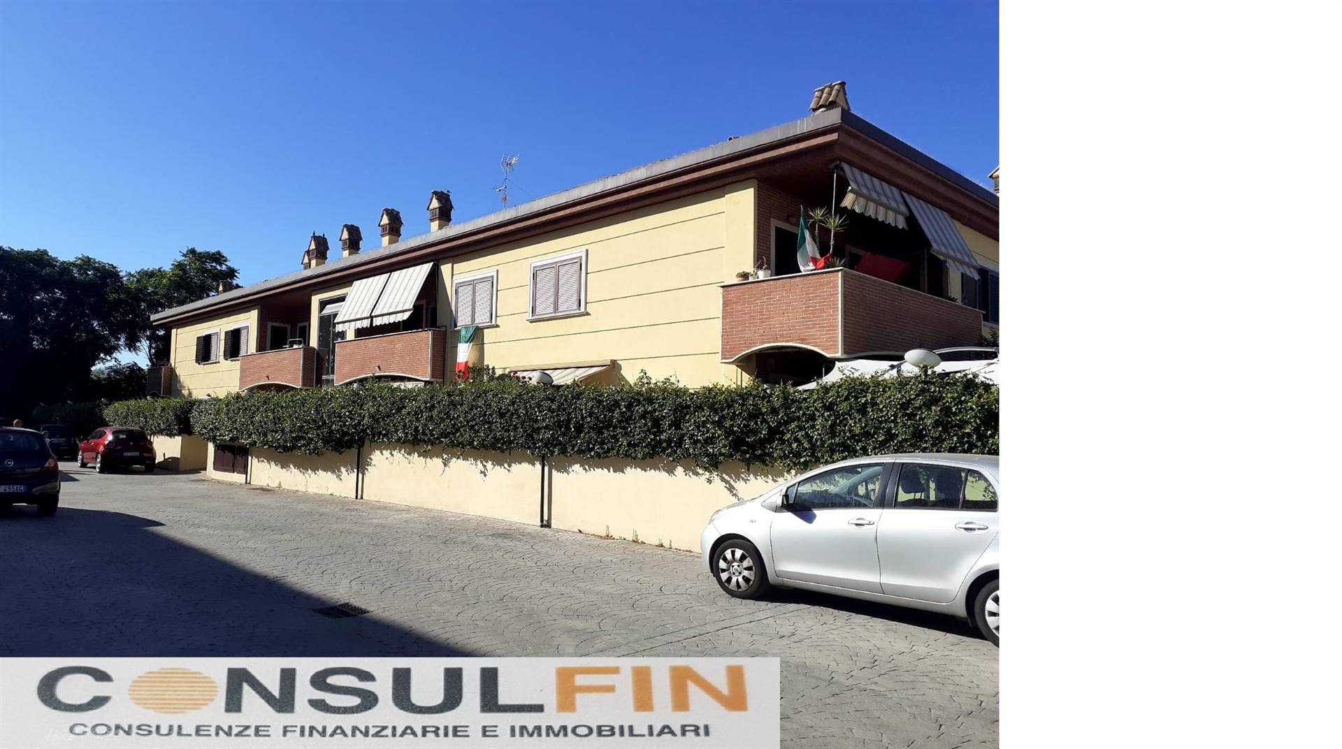 Appartamento in vendita a Frascati, 3 locali, zona Zona: Vermicino, prezzo € 260.000 | CambioCasa.it