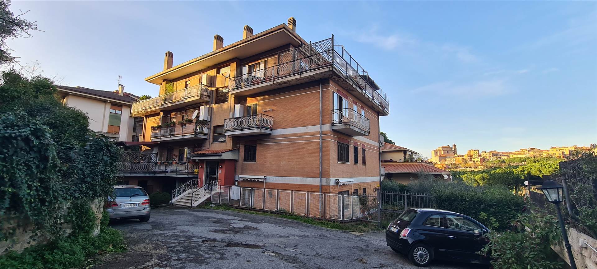 Appartamento in vendita a Monte Porzio Catone, 5 locali, prezzo € 270.000 | CambioCasa.it