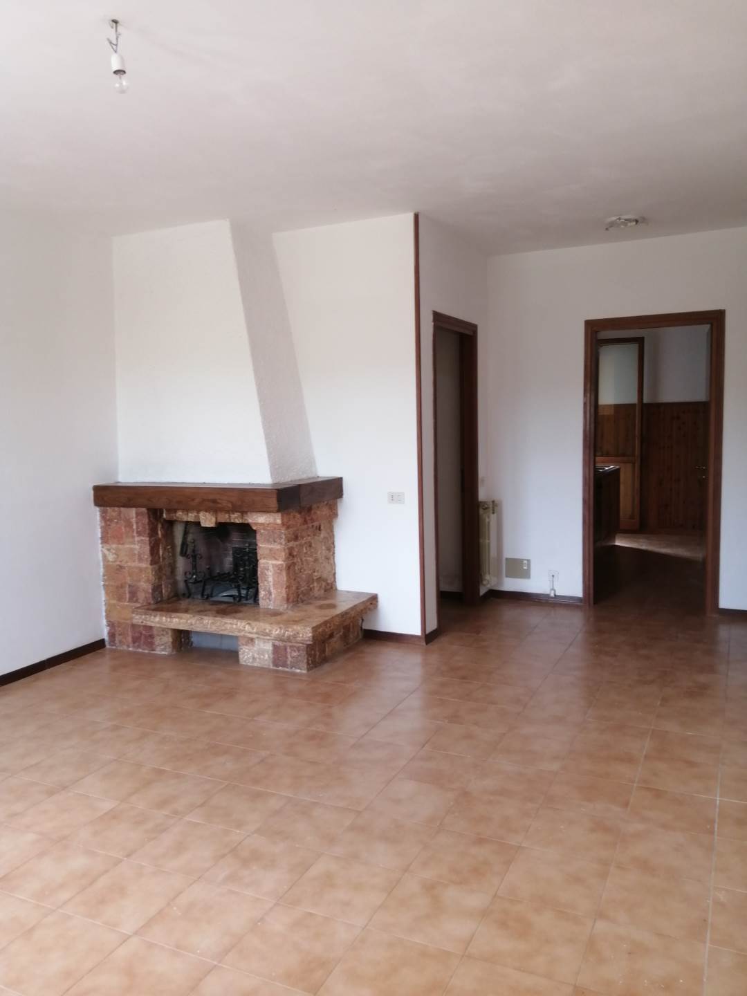 Appartamento in vendita a Pomarance, 4 locali, prezzo € 75.000 | PortaleAgenzieImmobiliari.it