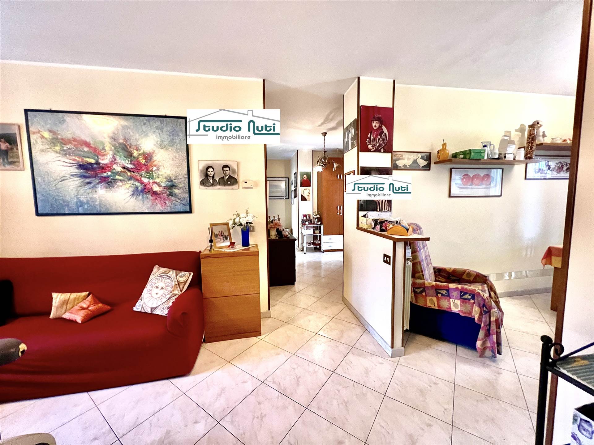 Appartamento in vendita a Campi Bisenzio, 4 locali, zona Località: ESSELUNGA, prezzo € 240.000 | PortaleAgenzieImmobiliari.it