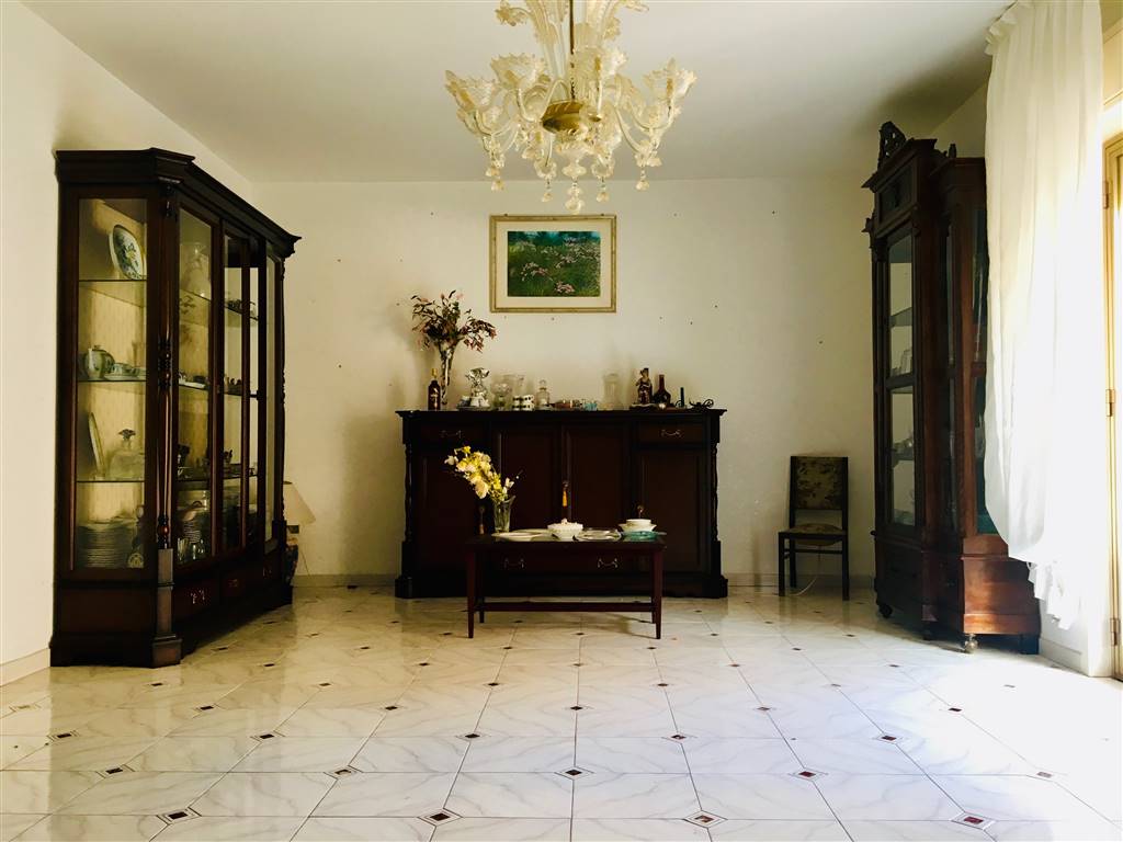 Appartamento in vendita a Campofelice di Roccella, 4 locali, prezzo € 135.000 | CambioCasa.it
