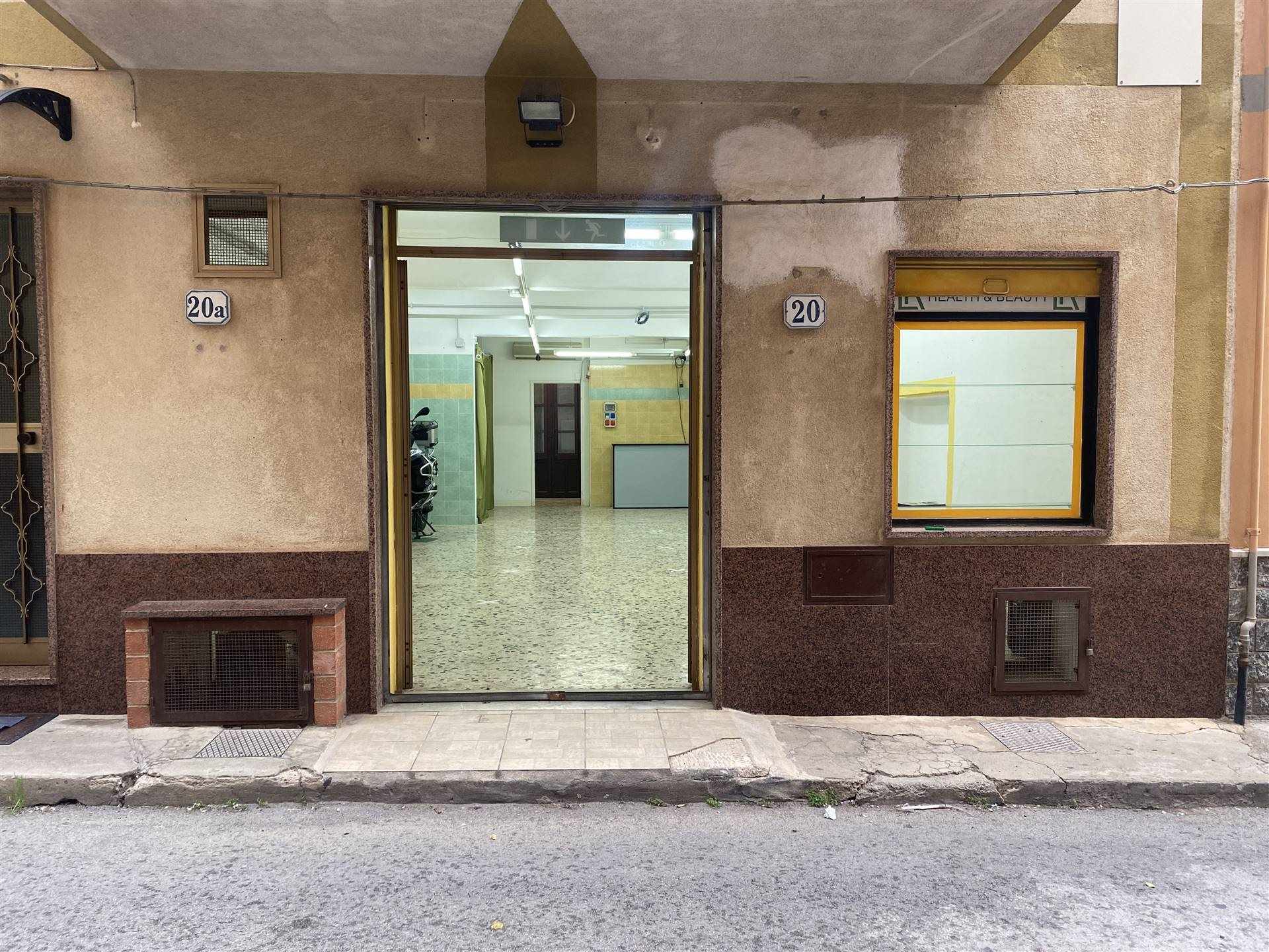 Attività / Licenza in affitto a Campofelice di Roccella, 1 locali, prezzo € 450 | PortaleAgenzieImmobiliari.it