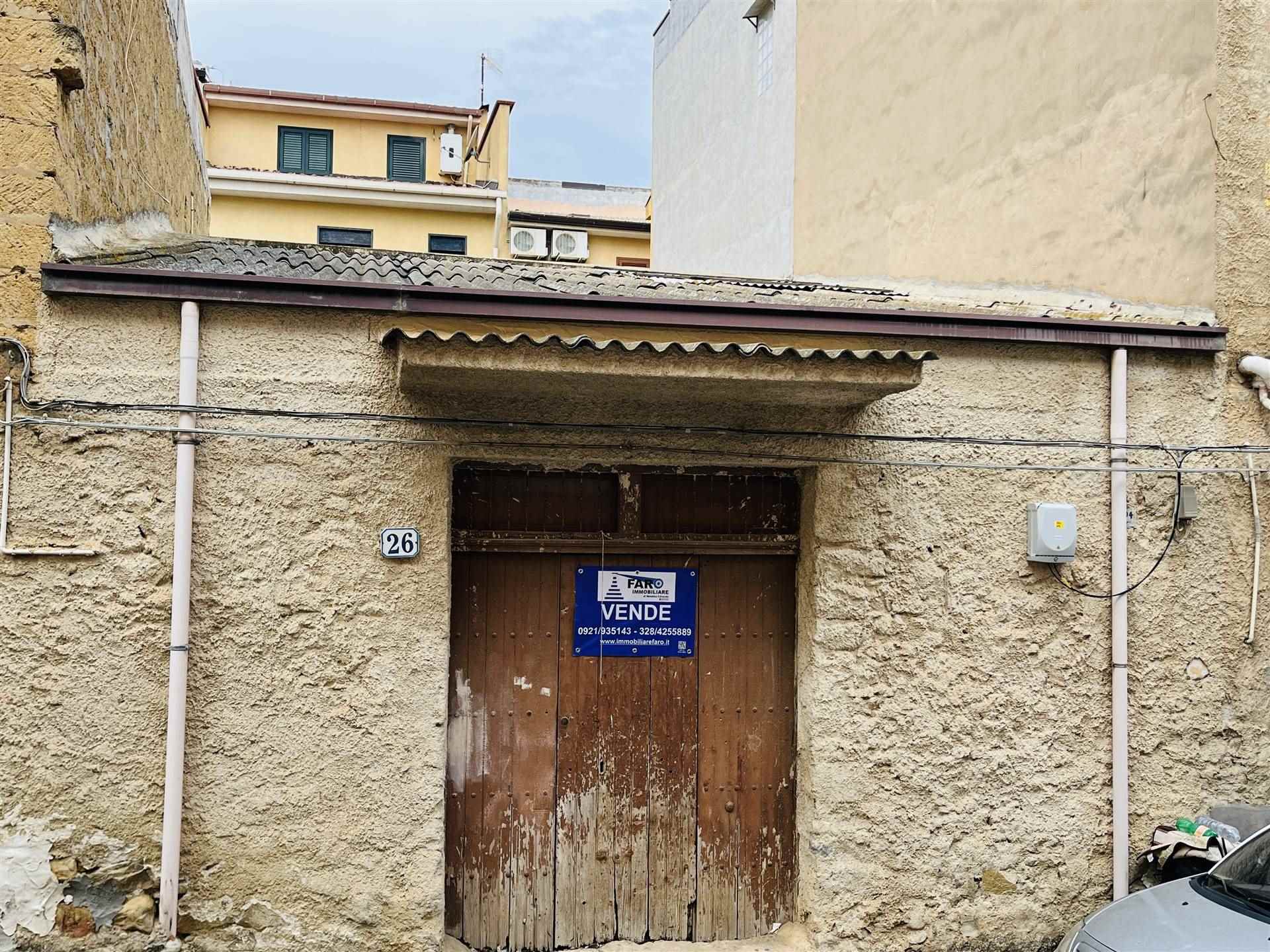 Magazzino in vendita a Campofelice di Roccella, 2 locali, prezzo € 75.000 | PortaleAgenzieImmobiliari.it