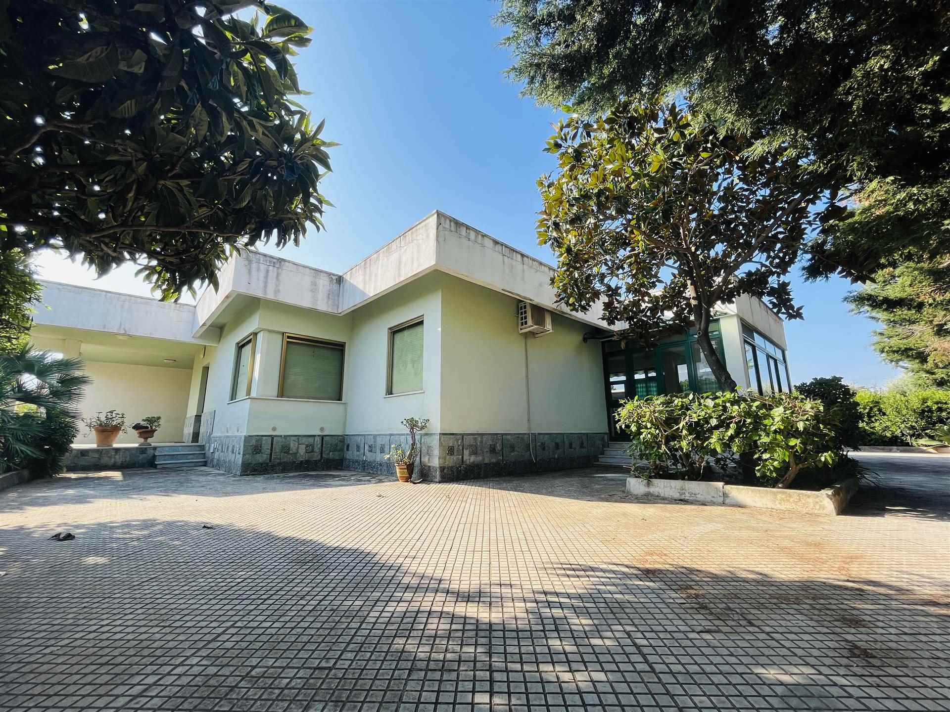 Villa Bifamiliare in vendita a Campofelice di Roccella