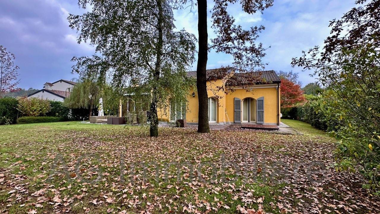 Villa in vendita a Bogogno, 4 locali, prezzo € 1.300.000 | PortaleAgenzieImmobiliari.it