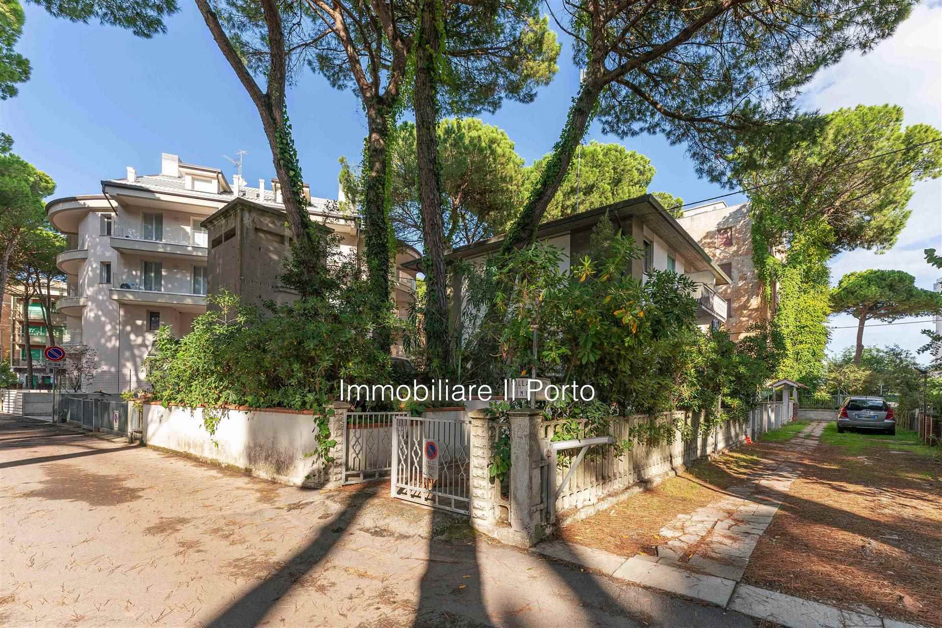Villa in vendita a Comacchio, 5 locali, zona degli Estensi, prezzo € 155.000 | PortaleAgenzieImmobiliari.it
