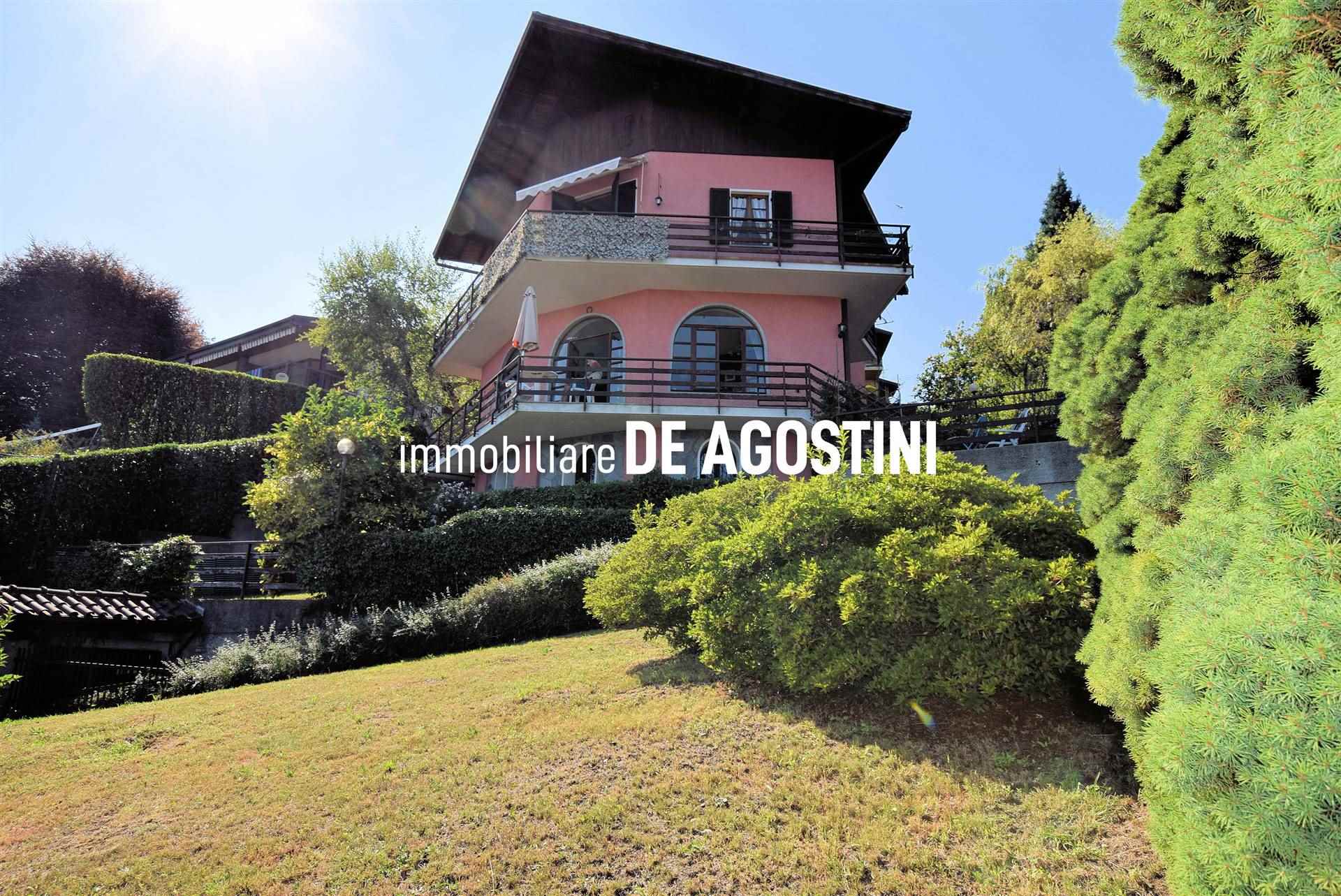 Villa in vendita a Meina, 12 locali, prezzo € 350.000 | PortaleAgenzieImmobiliari.it