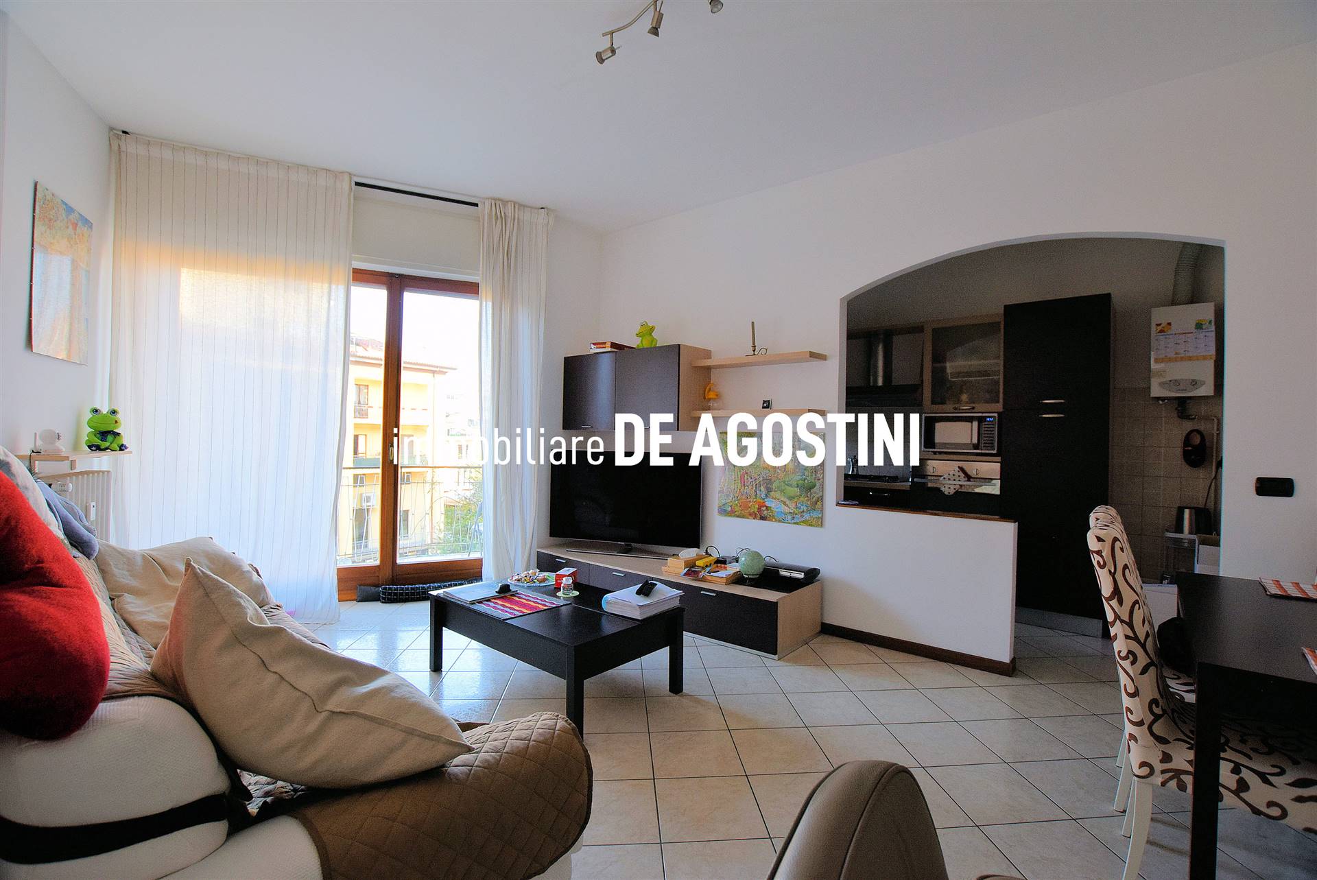Appartamento in affitto a Arona, 2 locali, prezzo € 470 | CambioCasa.it