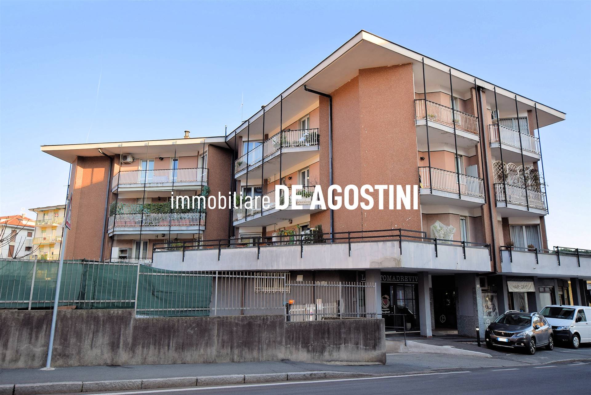 Appartamento in vendita a Arona, 3 locali, prezzo € 160.000 | PortaleAgenzieImmobiliari.it