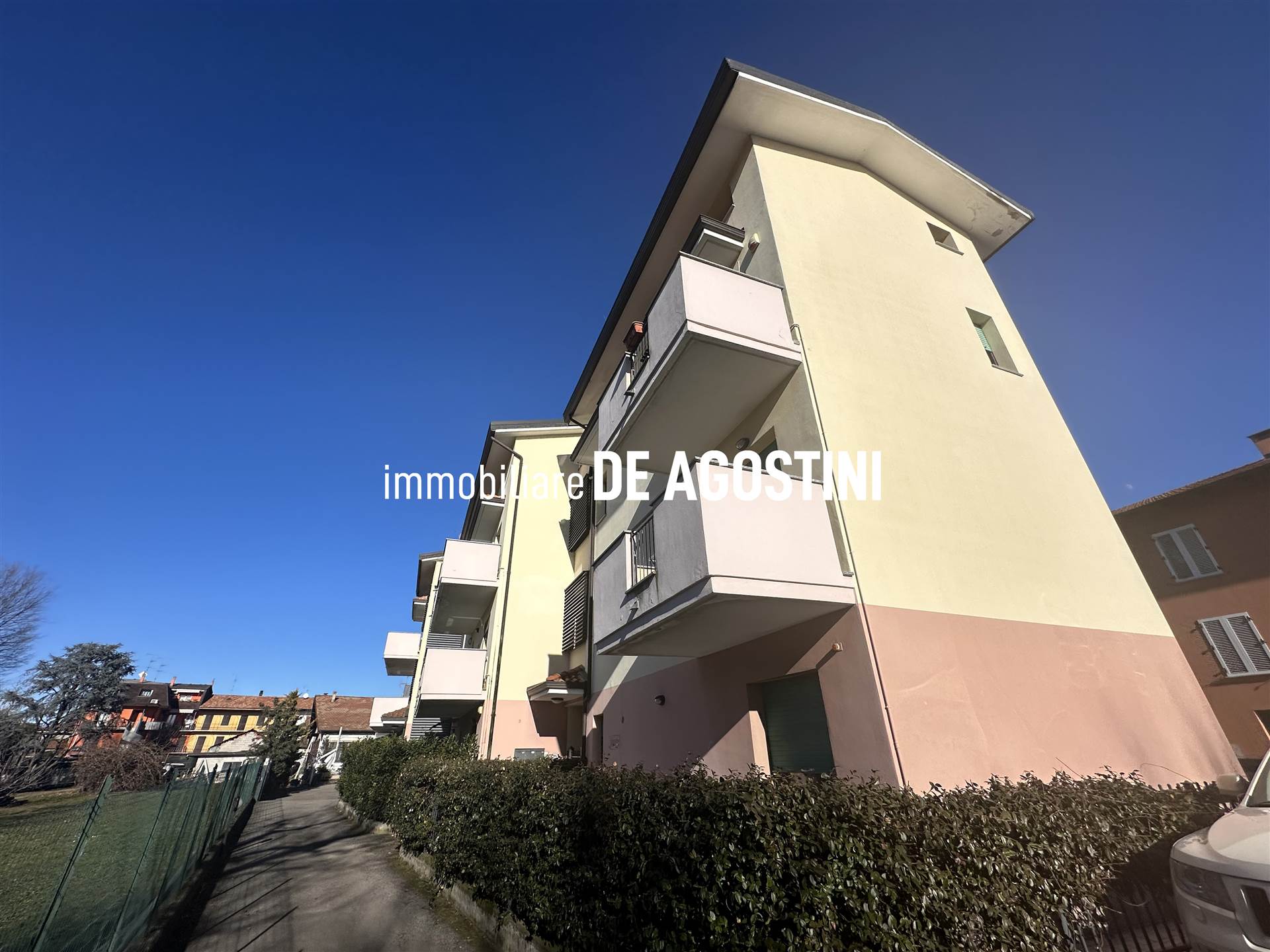 Appartamento in vendita a Borgomanero, 4 locali, prezzo € 120.000 | PortaleAgenzieImmobiliari.it