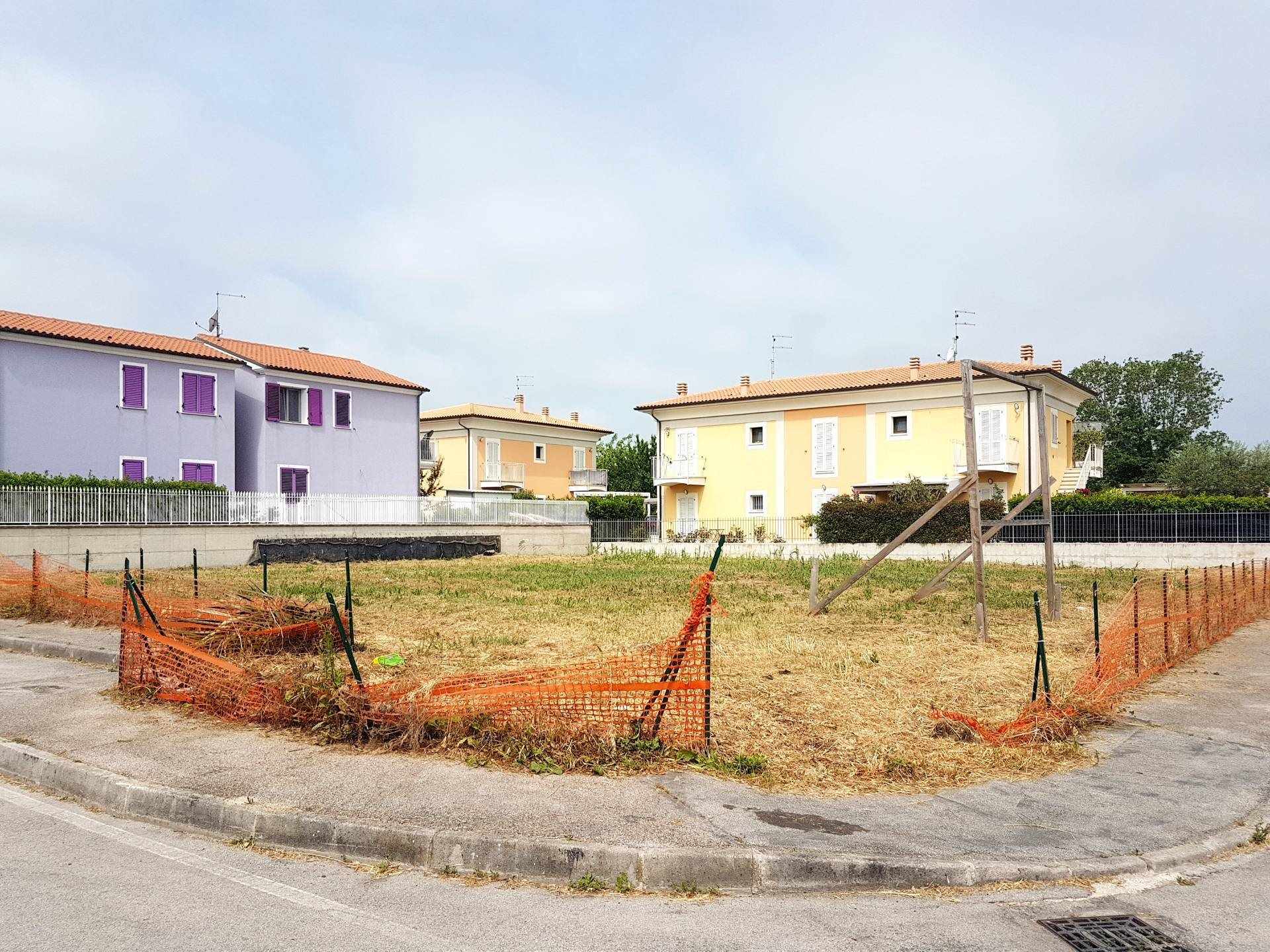 Terreno Edificabile Residenziale in vendita a Loreto, 1 locali, zona Località: LE GROTTE, prezzo € 170.000 | CambioCasa.it