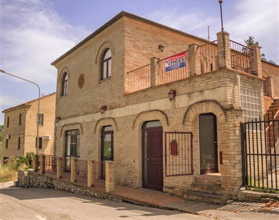Appartamento in vendita a Montottone, 6 locali, prezzo € 139.000 | PortaleAgenzieImmobiliari.it