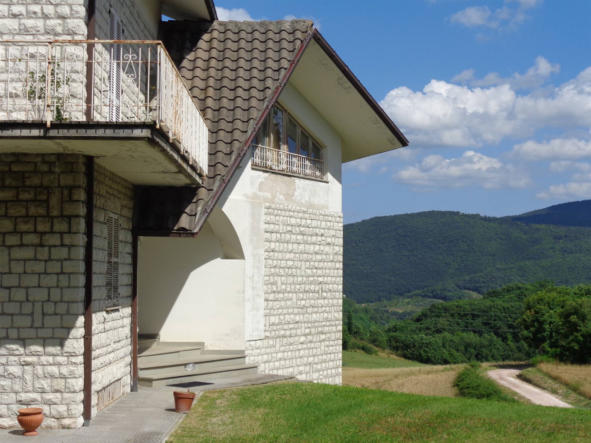 Villa in vendita a Sassoferrato, 5 locali, prezzo € 250.000 | PortaleAgenzieImmobiliari.it