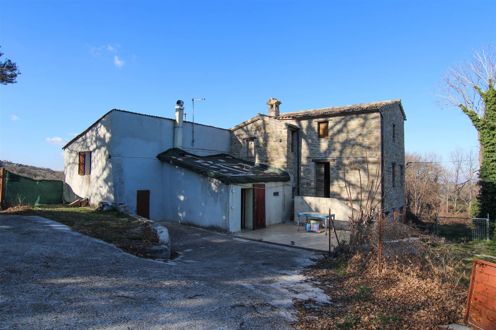 Rustico / Casale in vendita a Cingoli, 3 locali, zona Località: MORICHETTO, prezzo € 55.000 | PortaleAgenzieImmobiliari.it