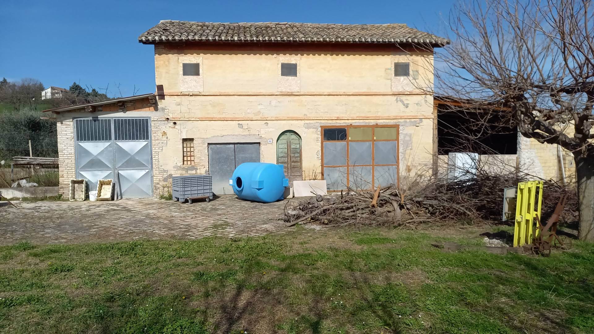 Rustico / Casale in vendita a Cingoli, 3 locali, zona Località: PIAN DELLA PIEVE, prezzo € 44.000 | PortaleAgenzieImmobiliari.it