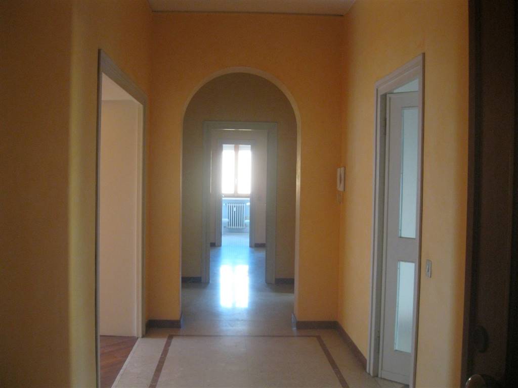 Appartamento in affitto a Biella, 5 locali, zona Località: SAN PAOLO, prezzo € 680 | PortaleAgenzieImmobiliari.it