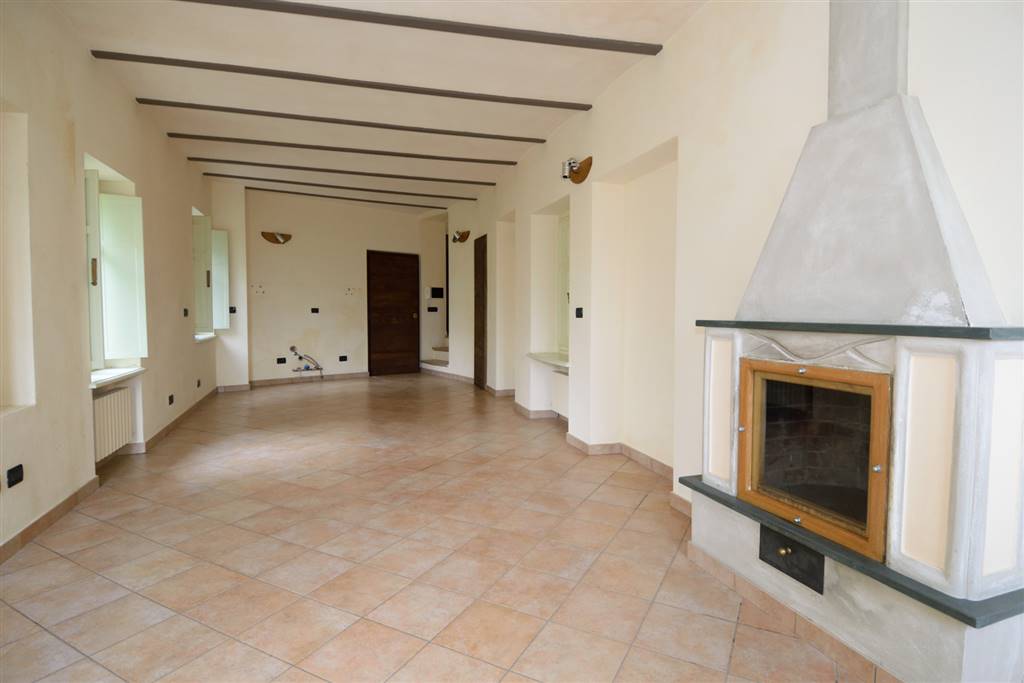 Appartamento in vendita a Biella, 4 locali, zona zo, prezzo € 90.000 | PortaleAgenzieImmobiliari.it