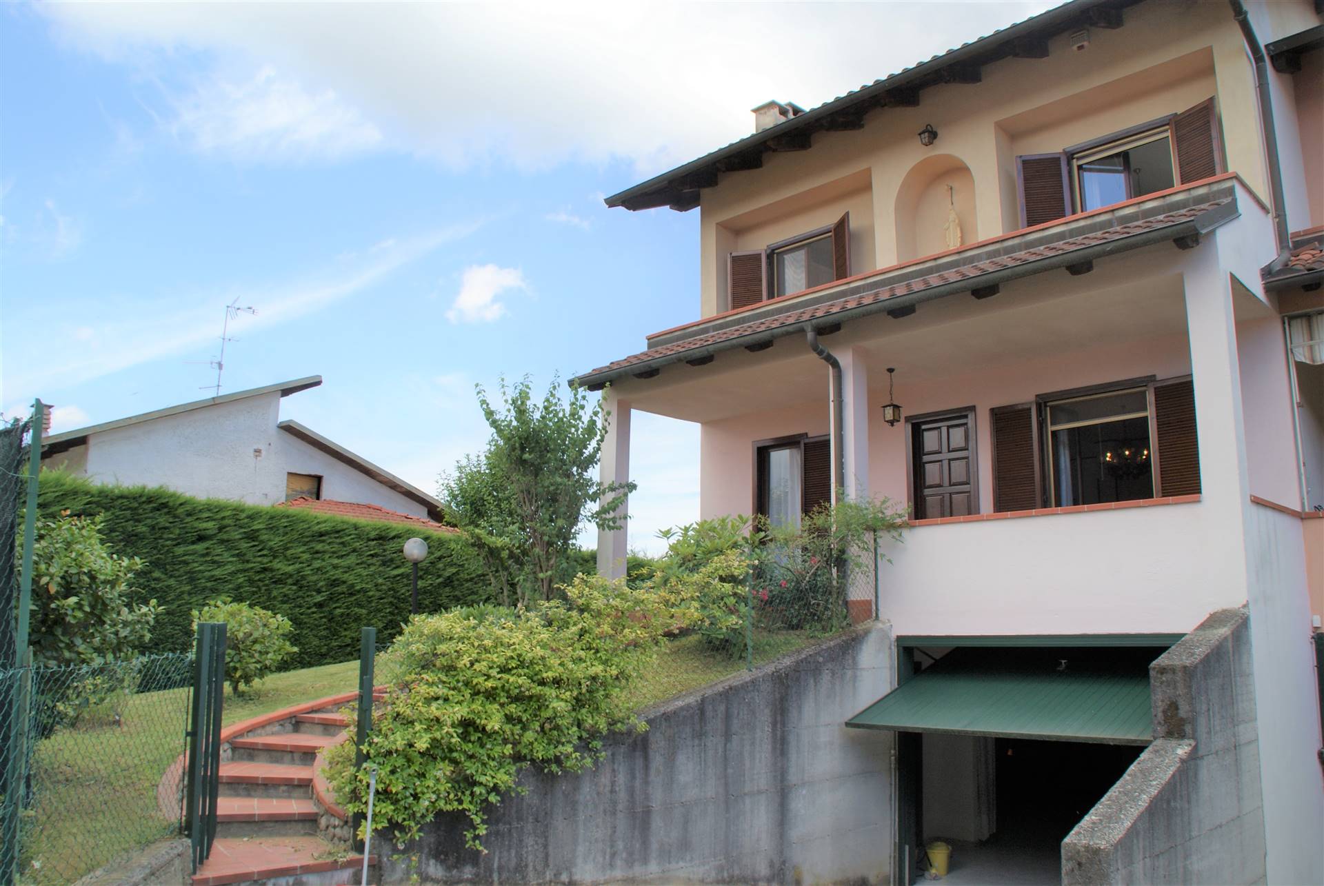 Villa a Schiera in vendita a Mongrando, 5 locali, prezzo € 165.000 | CambioCasa.it