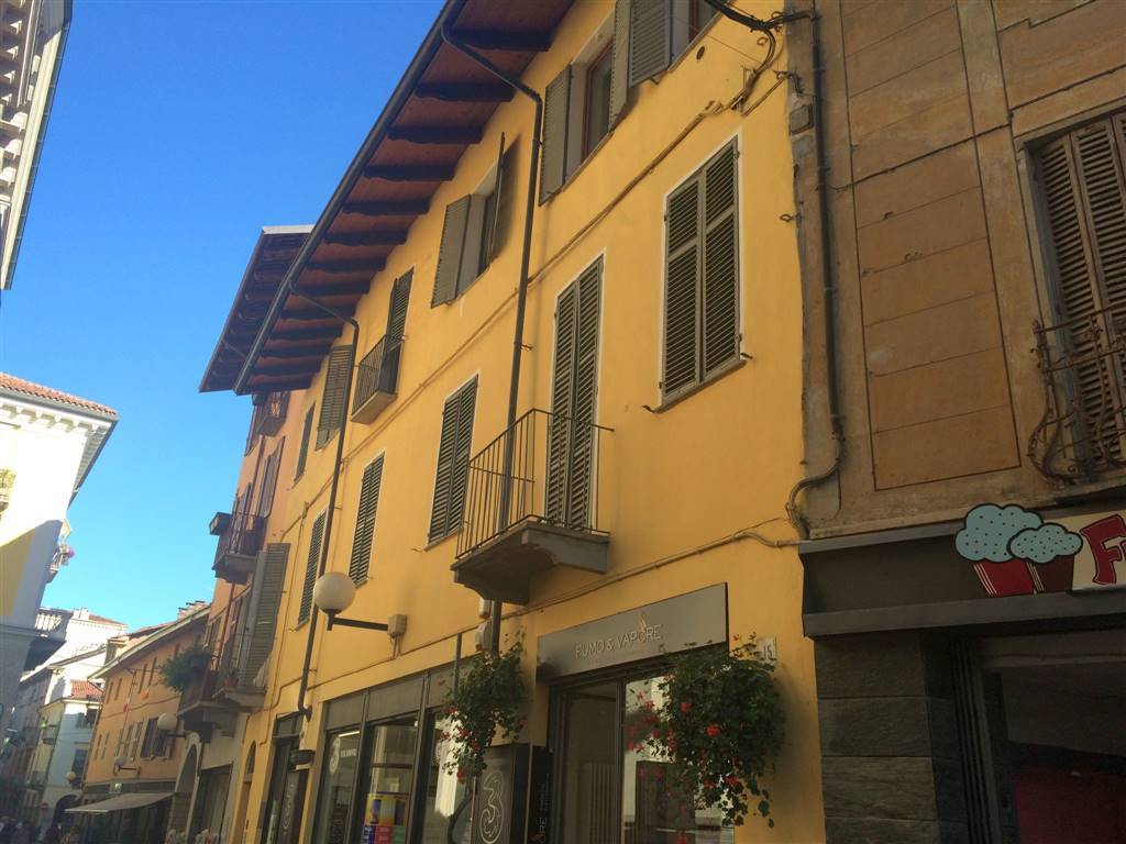Appartamento in vendita a Biella, 9 locali, zona ro, prezzo € 99.000 | PortaleAgenzieImmobiliari.it