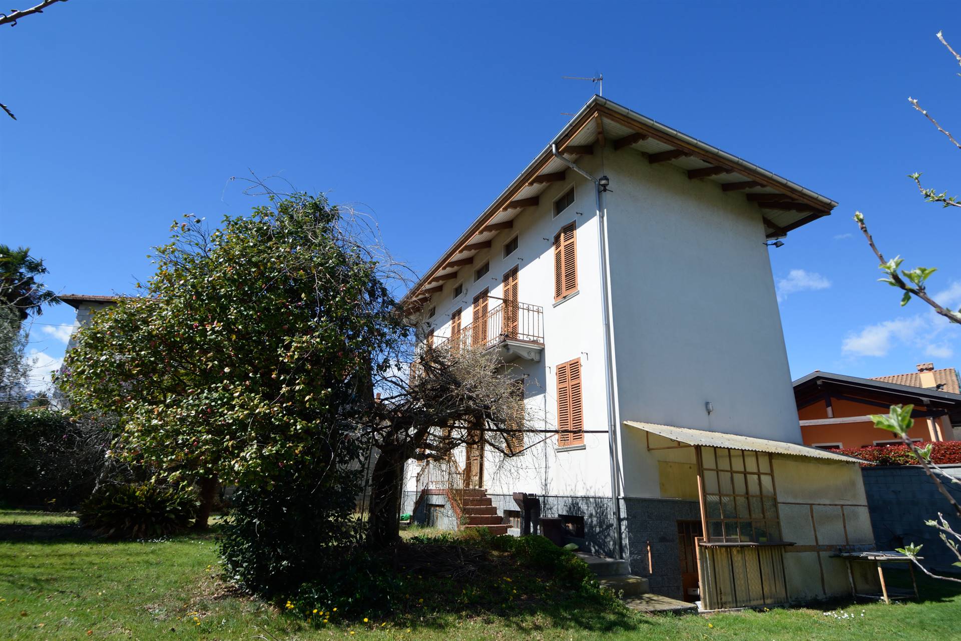 Villa in vendita a Biella, 5 locali, zona Località: PAVIGNANO / VAGLIO / COLMA, prezzo € 110.000 | PortaleAgenzieImmobiliari.it