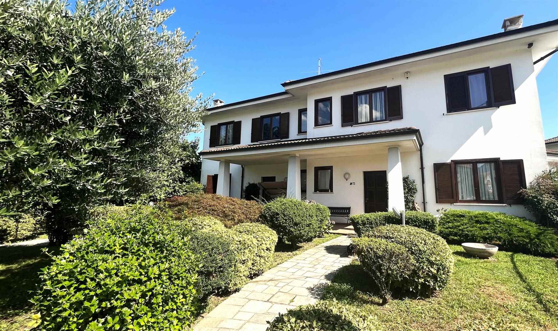 Villa in vendita a Vigliano Biellese, 10 locali, prezzo € 390.000 | PortaleAgenzieImmobiliari.it