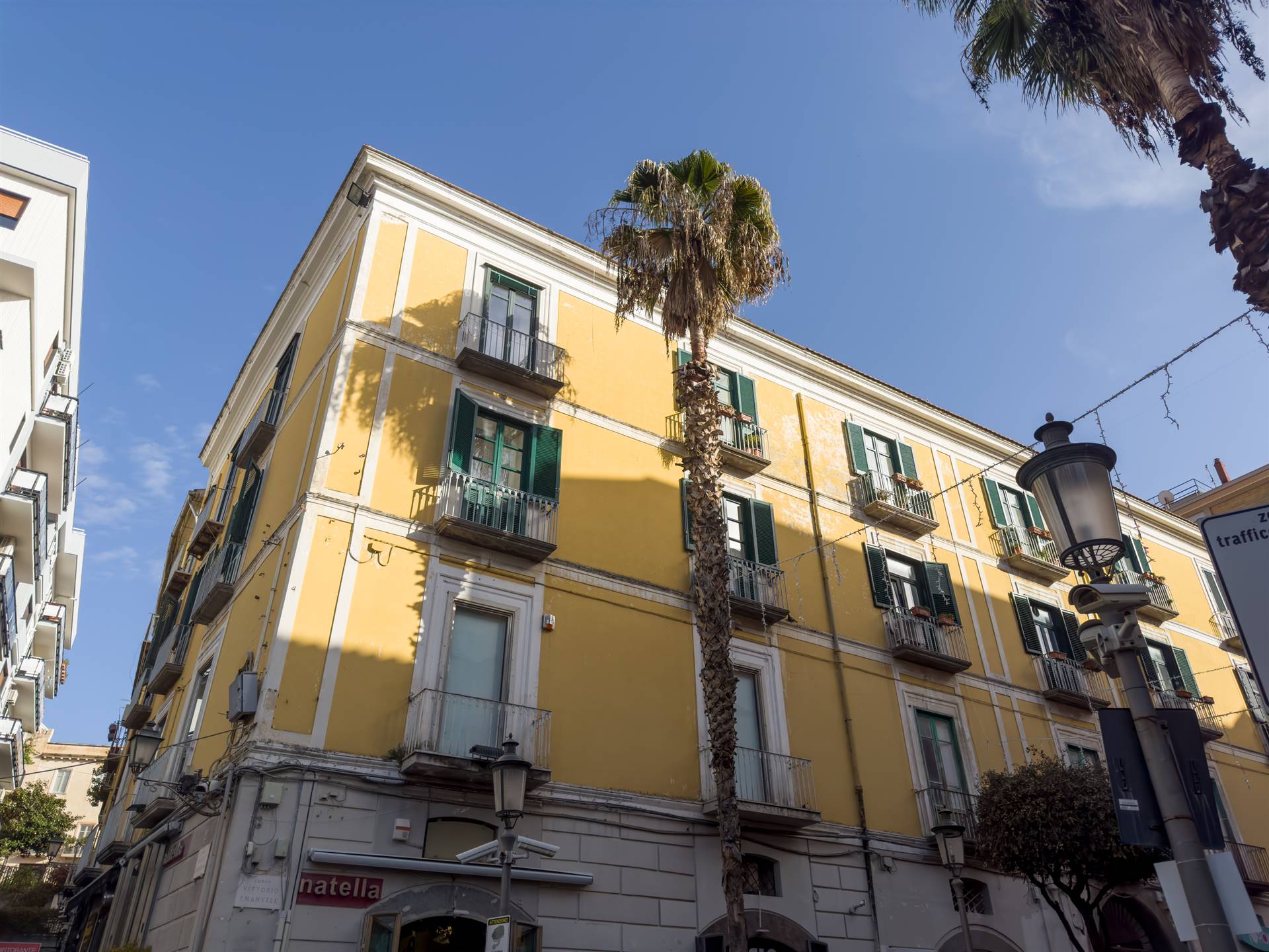 Appartamento in vendita a Salerno, 6 locali, zona ro, prezzo € 750.000 | PortaleAgenzieImmobiliari.it