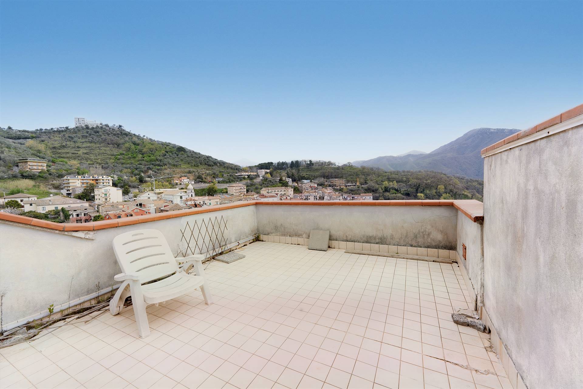Appartamento in vendita a Pellezzano, 3 locali, prezzo € 129.000 | PortaleAgenzieImmobiliari.it