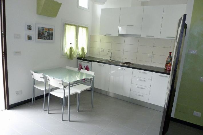 Appartamento in vendita a Lerici, 2 locali, zona iola, prezzo € 115.000 | PortaleAgenzieImmobiliari.it