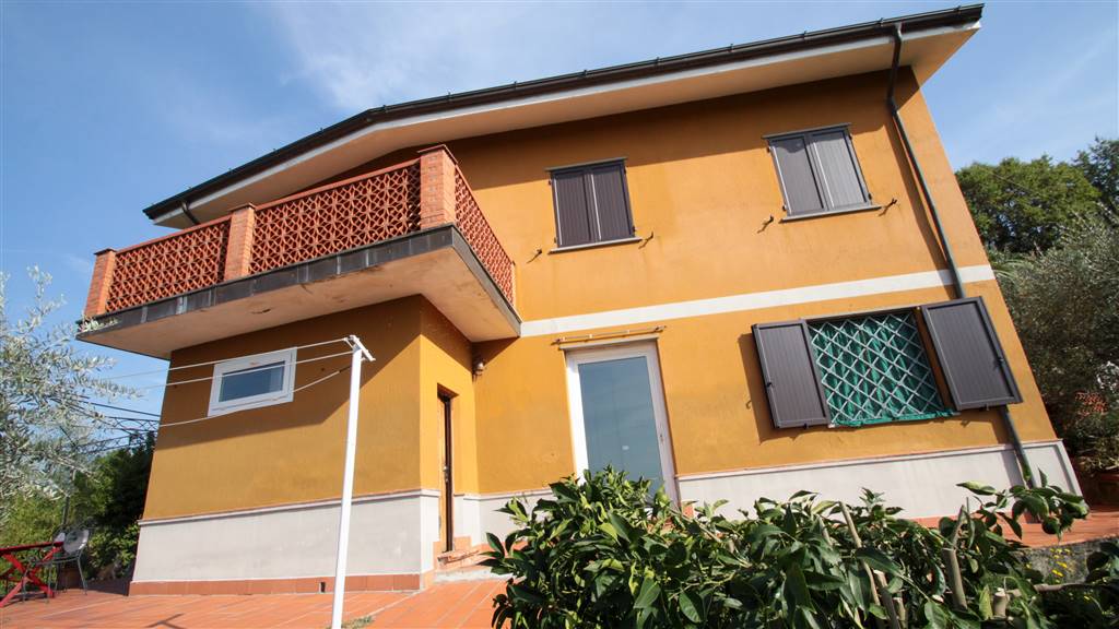 Villa in vendita a La Spezia, 5 locali, zona o/Limone/Melara, prezzo € 360.000 | PortaleAgenzieImmobiliari.it
