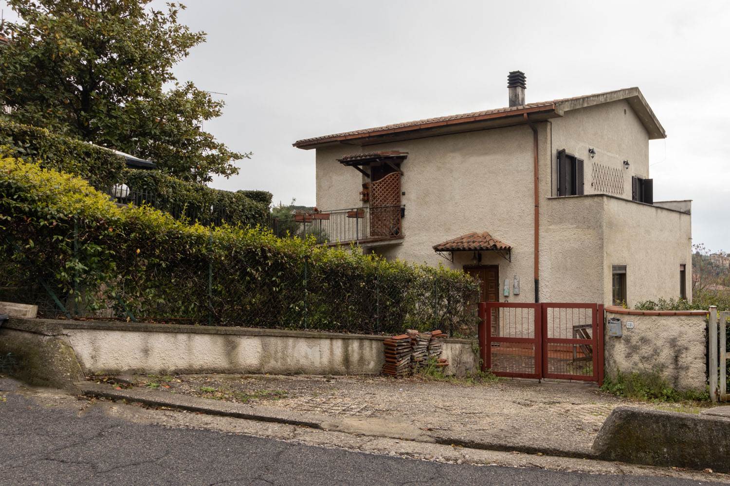 Villa Bifamiliare in vendita a Poggio Mirteto, 4 locali, prezzo € 140.000 | PortaleAgenzieImmobiliari.it
