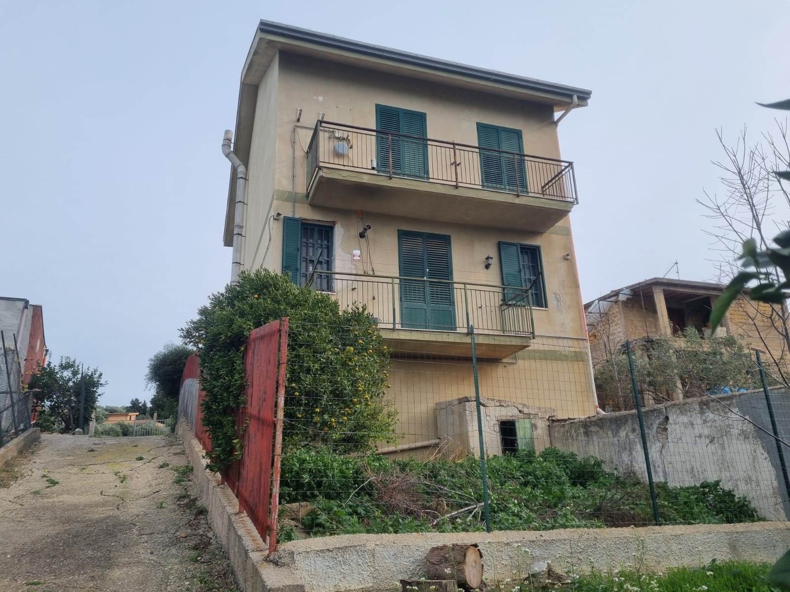 Villa in vendita a Bagheria, 6 locali, prezzo € 148.000 | PortaleAgenzieImmobiliari.it