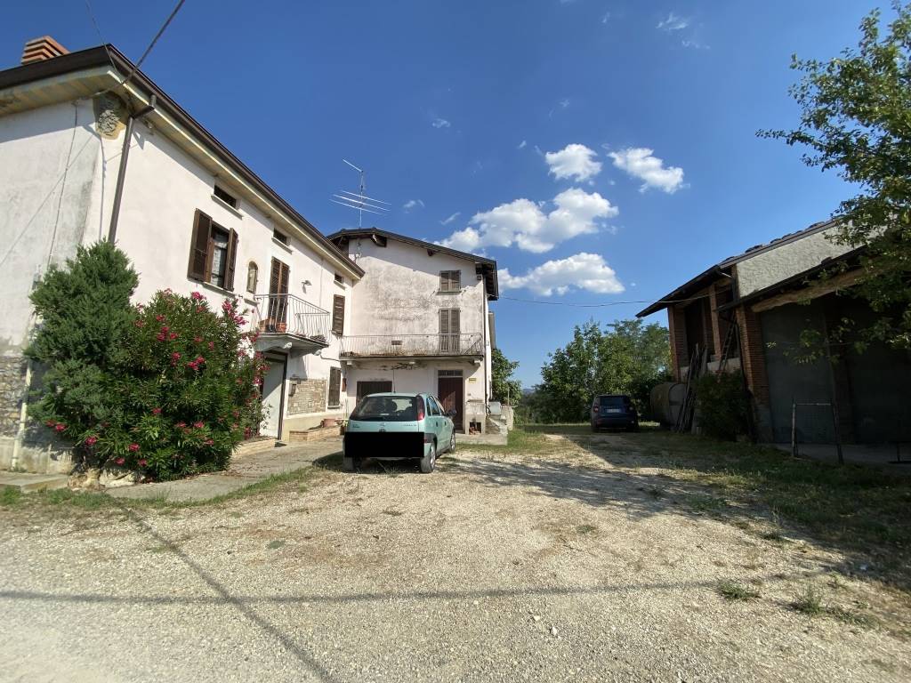 Rustico / Casale in vendita a Carpaneto Piacentino, 6 locali, zona ano Montanaro, prezzo € 129.000 | PortaleAgenzieImmobiliari.it