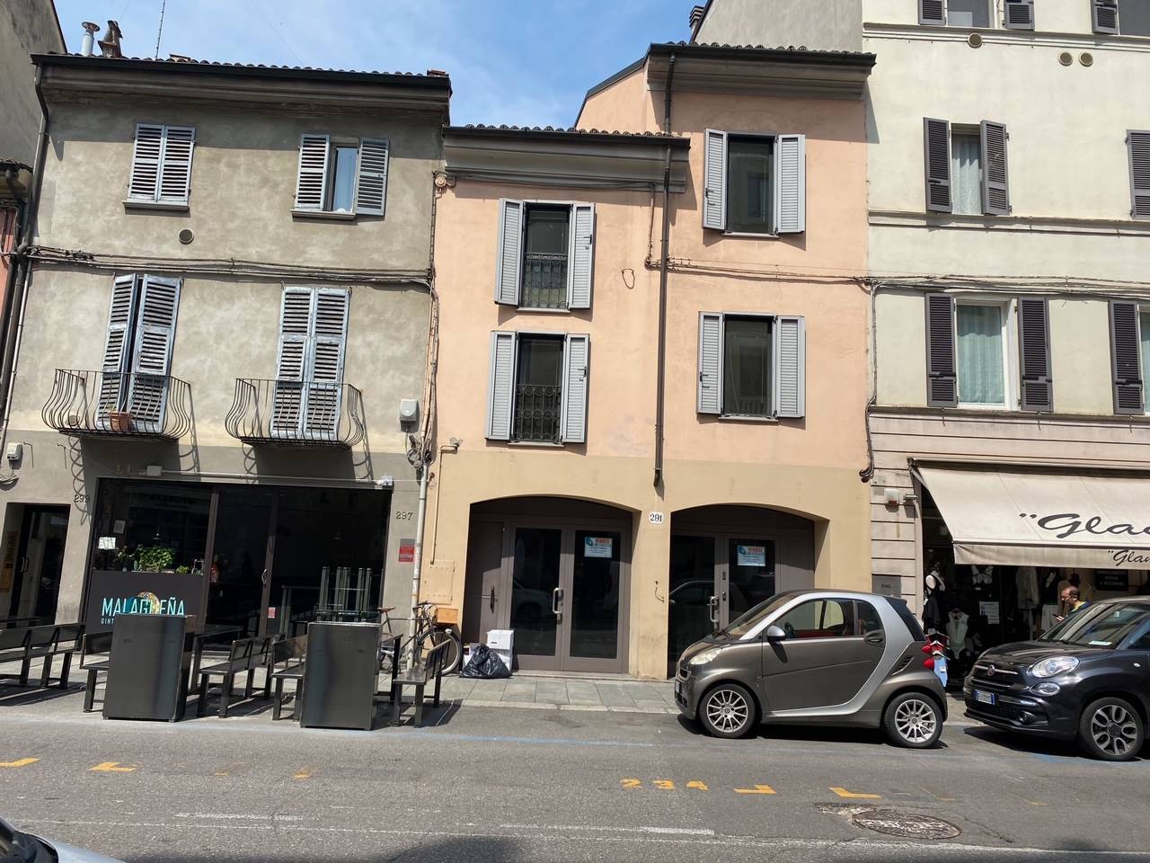 Negozio / Locale in vendita a Piacenza, 7 locali, zona ro storico, prezzo € 850.000 | PortaleAgenzieImmobiliari.it