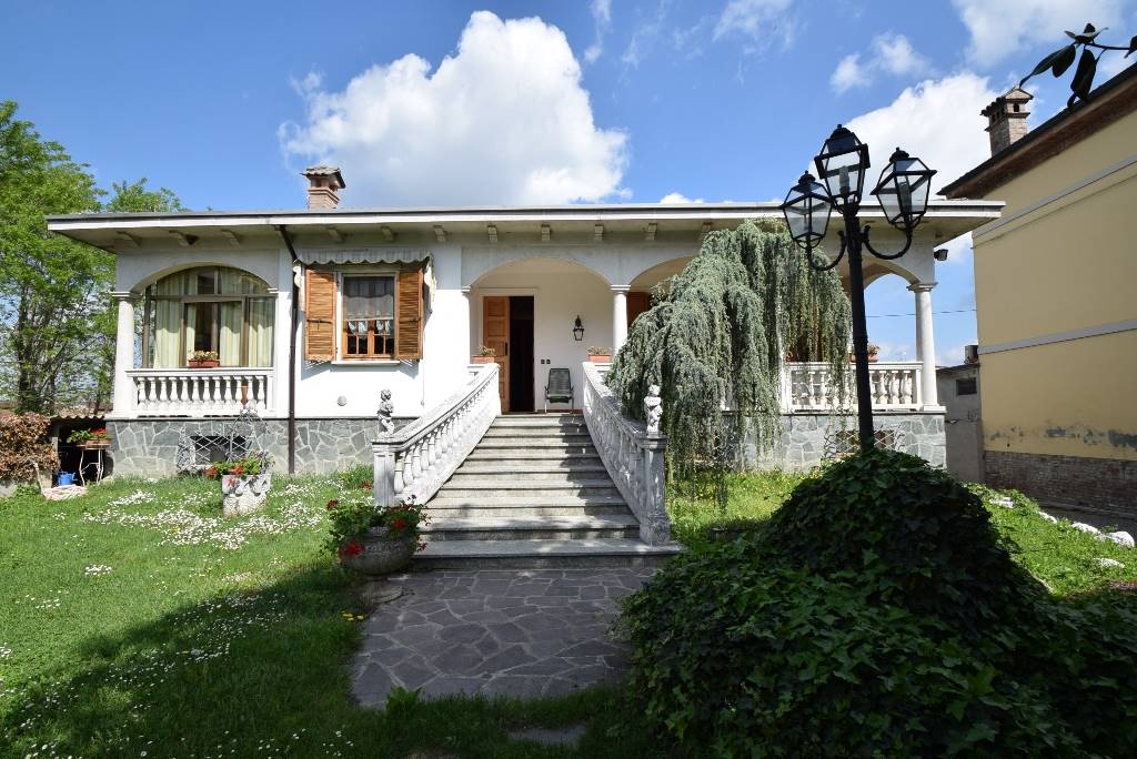 Villa in Vendita a Gragnano Trebbiense