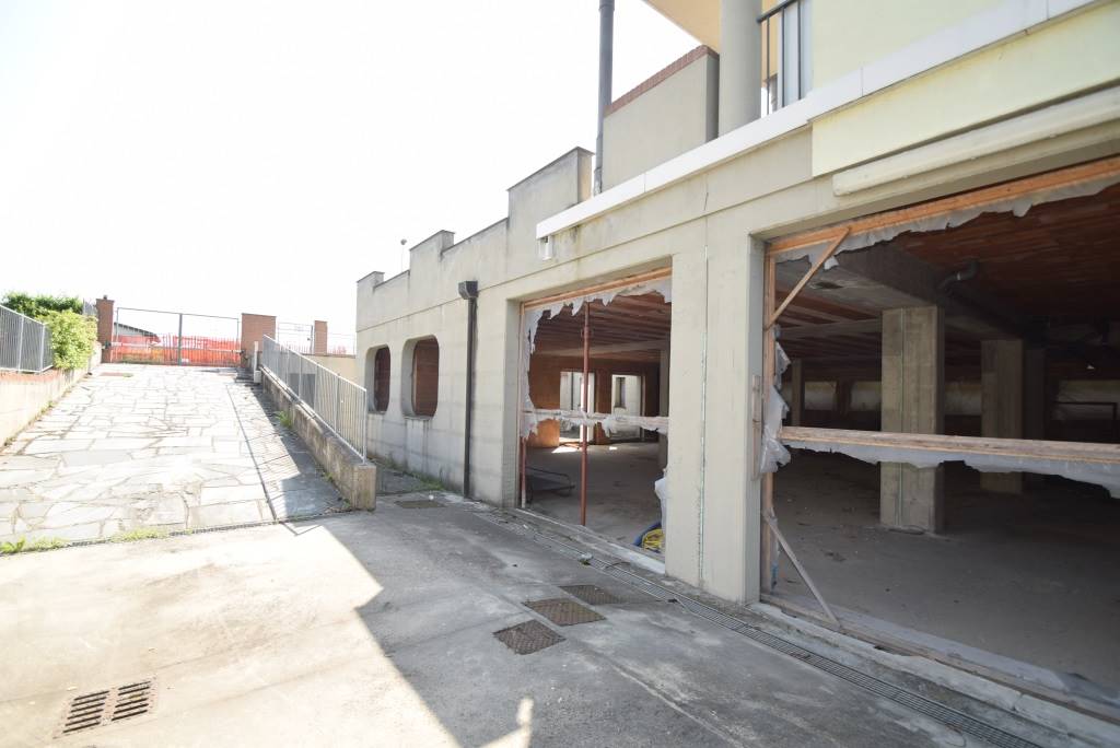 Immobile Commerciale in vendita a Gragnano Trebbiense, 1 locali, zona nanino, prezzo € 120.000 | PortaleAgenzieImmobiliari.it