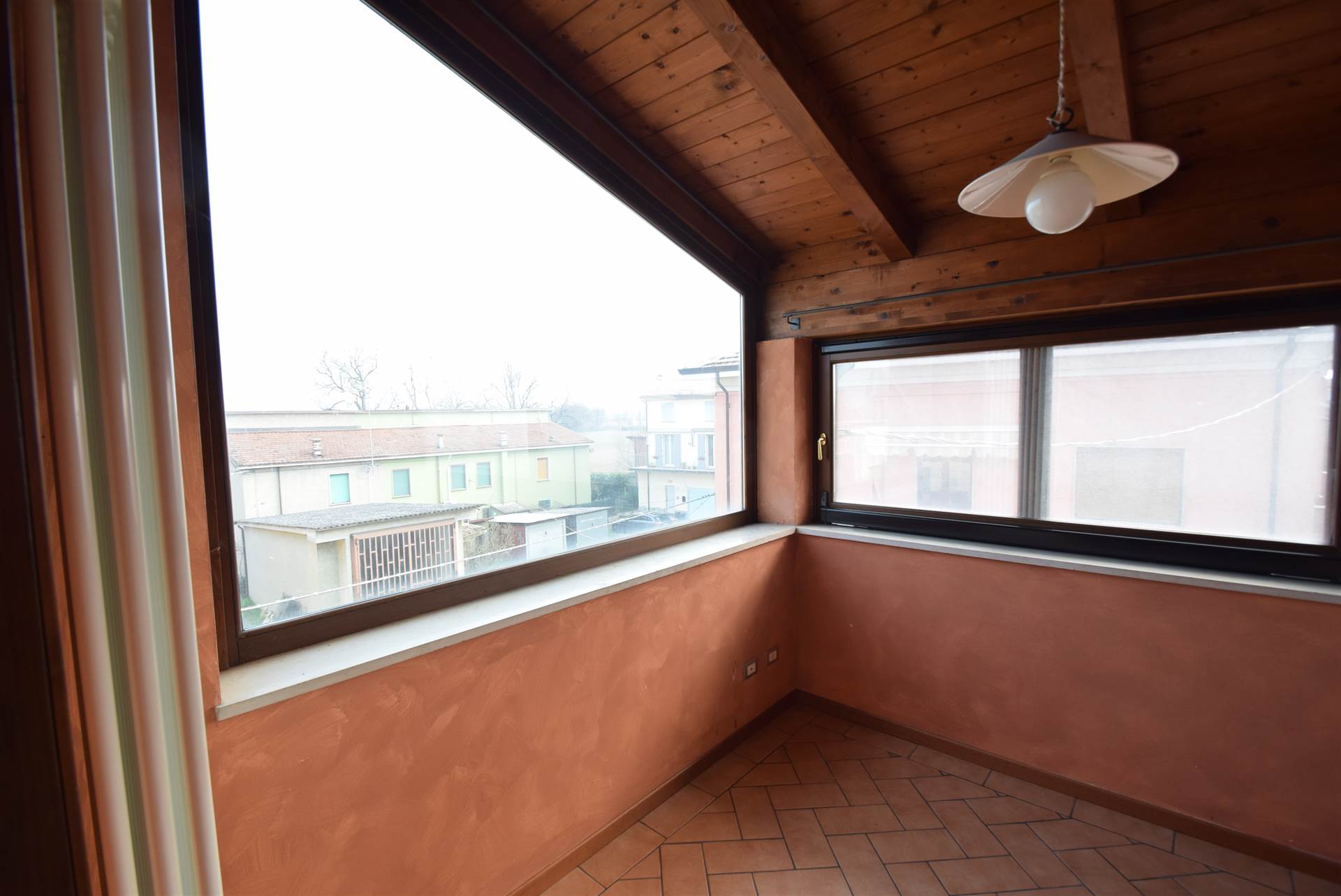 Appartamento in vendita a Piacenza, 3 locali, zona Località: RONCAGLIA, prezzo € 98.000 | PortaleAgenzieImmobiliari.it