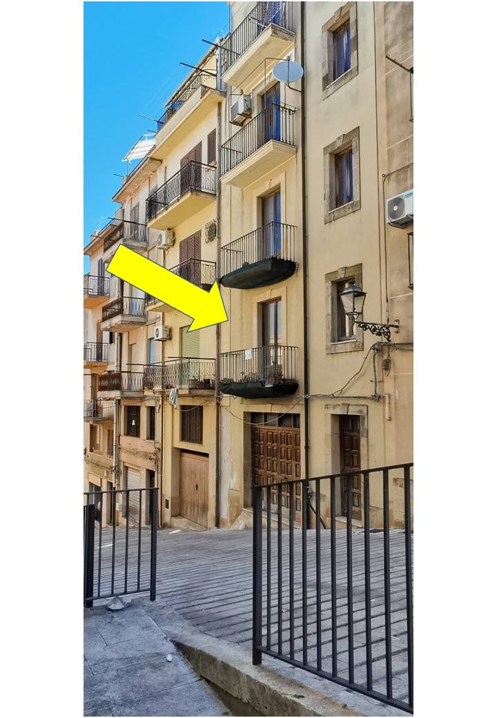 Appartamento in vendita a Salemi, 8 locali, zona Località: CENTRO STORICO, prezzo € 55.000 | PortaleAgenzieImmobiliari.it