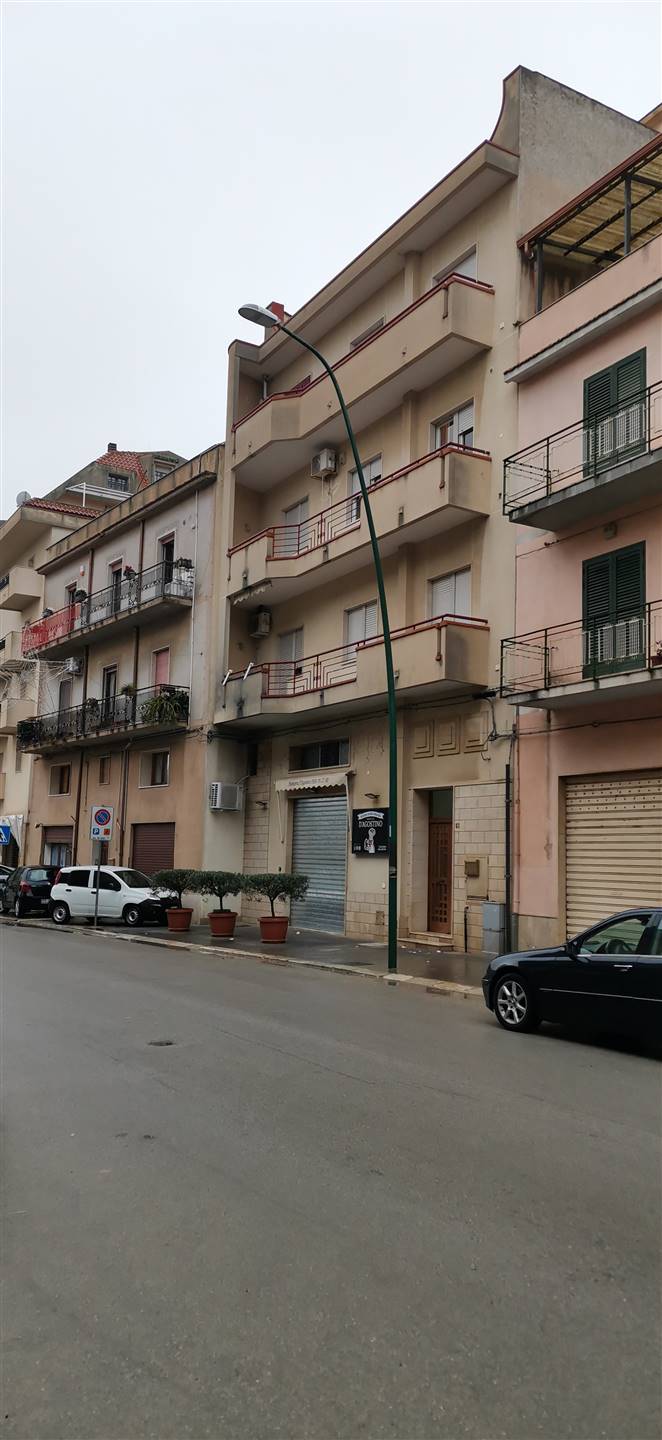 Appartamento in vendita a Salemi, 6 locali, zona Località: VIA MARSALA BASSA, prezzo € 70.000 | PortaleAgenzieImmobiliari.it