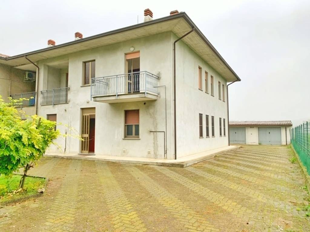 Villa in vendita a Montebello della Battaglia, 8 locali, prezzo € 230.000 | PortaleAgenzieImmobiliari.it
