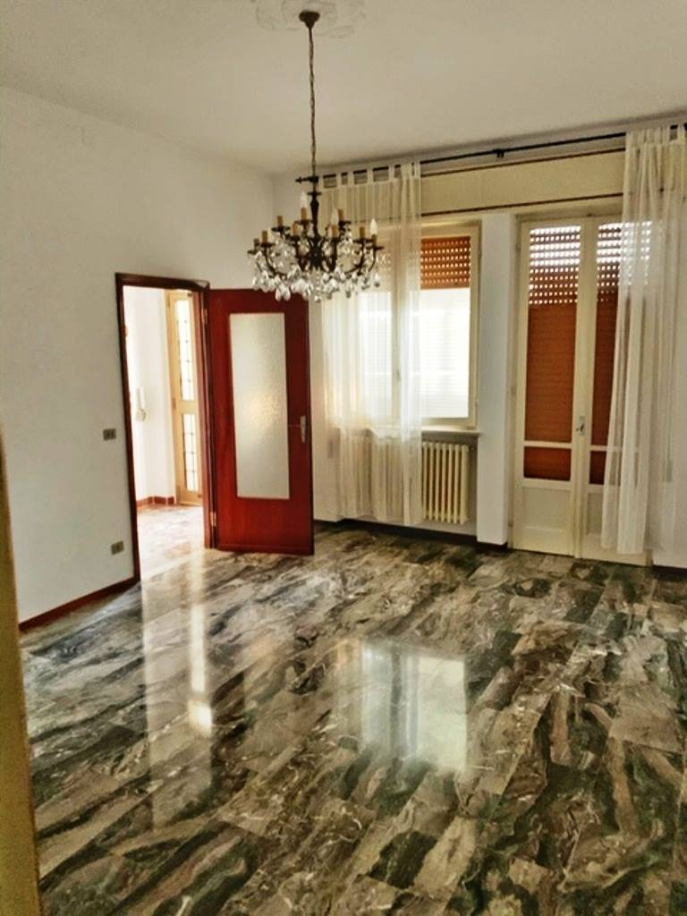 Villa Bifamiliare in vendita a Casei Gerola, 11 locali, prezzo € 160.000 | CambioCasa.it